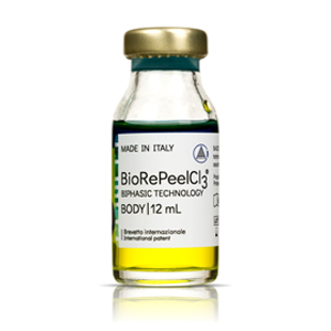 <b>BioRepeel CL3, CMED</b><br>Dystrybutor: Estetik.pl <br><br> Dwufazowy peeling biostymulujący. Wyrównuje koloryt skóry i redukuje przebarwienia, przyspiesza regenerację komórek. Skład: kwas trójchlorooctowy TCA (wersja FND zawiera stężenie 35% TCA,wersja BODY 50% TCA), kwasy: laktobionowy, salicylowy, winowy, cytrynowy aminokwasy, witaminy: C i B2, kwas aminomasłowy, skwalan.