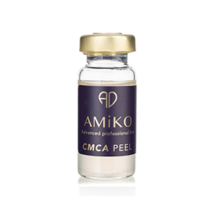 <b>Amiko CMCA Peel AesthDerm</b><br> Dystrybutor: Estetik.pl <br><br>  Przeznaczenie i skład: Zaawansowany peeling z kolostrum, teraz wzbogacony o starannie dobrane kwasy AHA, BHA i MCA, które gwarantują doskonałe i bezpieczne efekty zabiegowe. Jego głównym celem jest poprawa kondycji skóry, wyrównanie jej struktury, redukcja przebarwień oraz zmarszczek, a także głębokie nawilżenie i regeneracja. Produkt można stosować na twarz, szyję, dekolt i plecy. Dzięki niemu skóra staje się bardziej nawilżona i odporna na działanie czynników zewnętrznych.