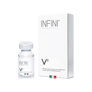 <b>Infini Premium VE</b><br> Dystrybutor: Infini Polska  <br><br>  Przeznaczenie i skład: Innowacyjny rewitalizujący i pielęgnujący produkt przeznaczony do delikatnej skóry wokół oczu. Zaawansowany stymulator tkankowy, który łączy w sobie zalety niskocząsteczkowego kwasu hialuronowego i kompleksu aminokwasów, zapewniając głęboką rewitalizację i wsparcie strukturalne delikatnej skóry wokół oczu. Zwiększa nawilżenie skóry, opóźnia procesy starzenia, eliminuje zasinienia i cienie pod oczami.