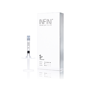 <b>S+ Lidocaine Infini Premium Filler</b><br> Dystrybutor: Infini Polska <br><br>  Przeznaczenie: Ultraplastyczny żel wypełniający na bazie usieciowanego kwasu hialuronowego, zaprojektowany do delikatnych obszarów skóry. Pomaga w korekcji drobnych linii, płytkich zmarszczek, a także rewitalizacji skóry wokół oczu, ust i czoła. Ma wyjątkową plastyczność i doskonałe właściwości adaptacyjne w delikatnych obszarach. Skład: Kwas hialuronowy w stężeniu 24 mg/ml (wielkość cząsteczki 200 μm), lidokaina.